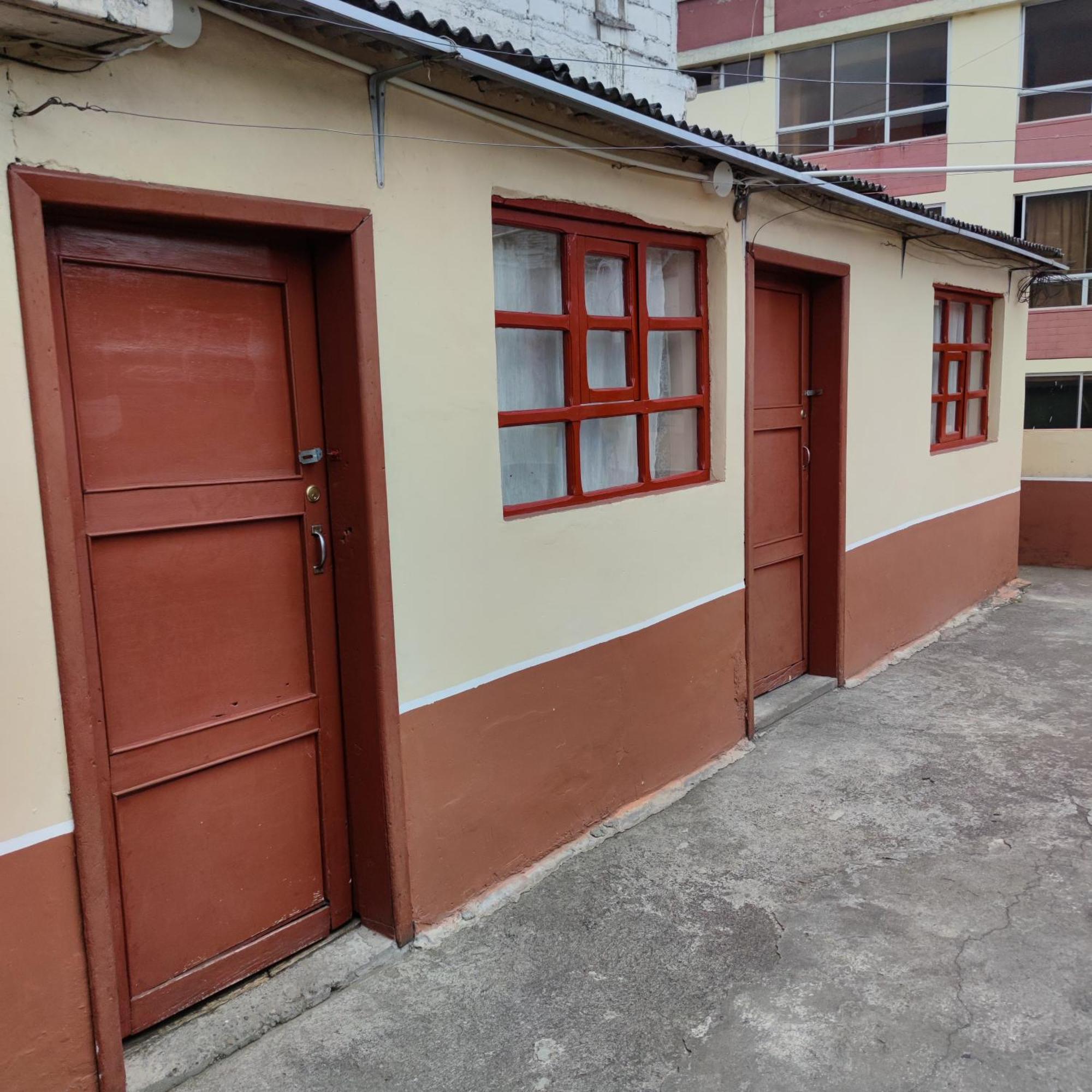 Bed and Breakfast Conexion Urbana En El Centro De Ambato Exterior foto