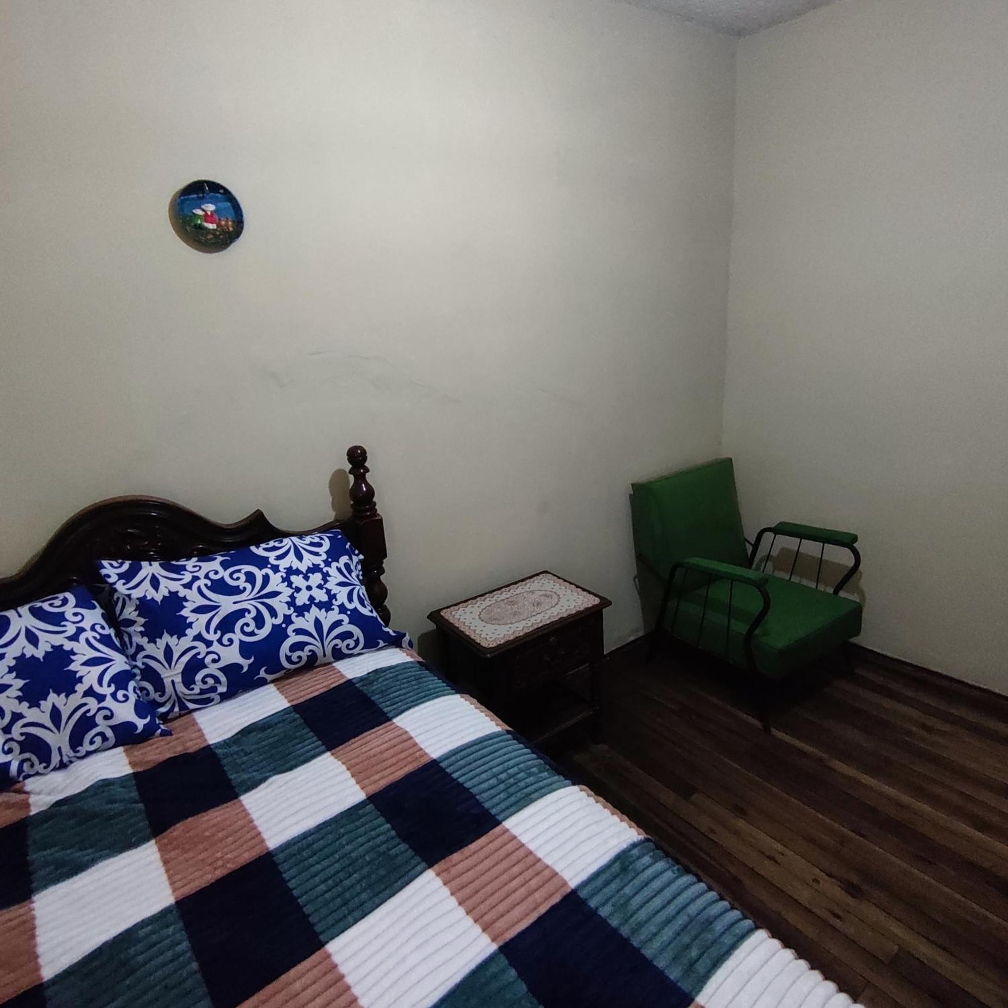 Bed and Breakfast Conexion Urbana En El Centro De Ambato Exterior foto